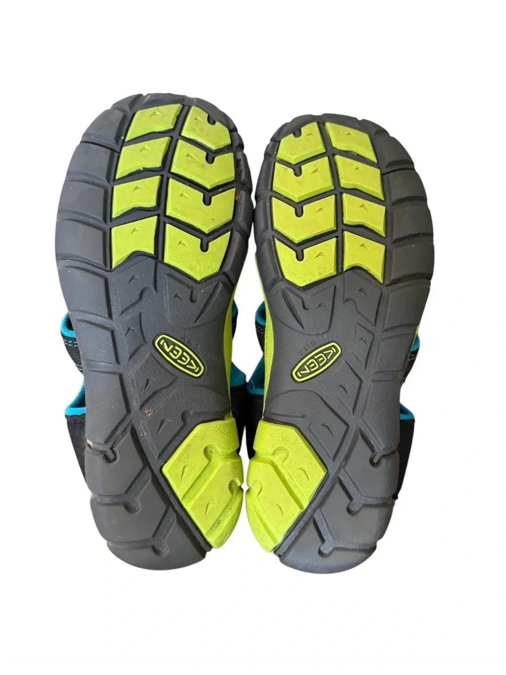 Keen Kids’ Sea Camp II Black Sandals with Teal and Lime Accents-Size 4